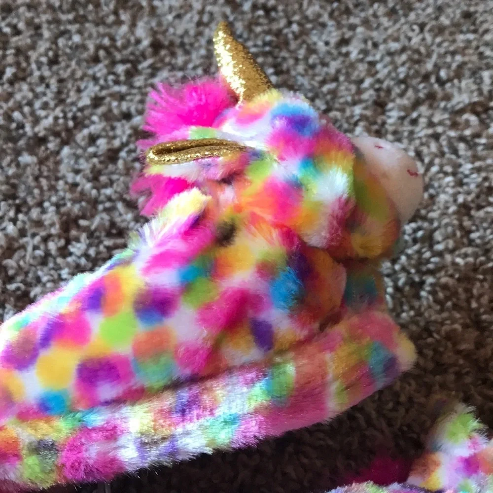 🎉HP🎉 NWT Unicorn Toddler Fuzzy Soft Slippers